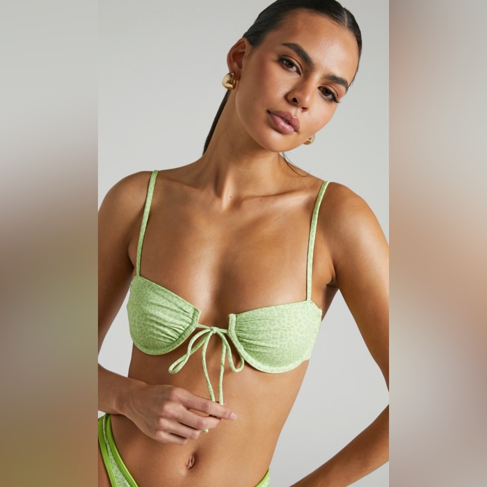 LAHANA - CINNAMON BALCONETTE BIKINI TOP IN GREEN JUNGLE